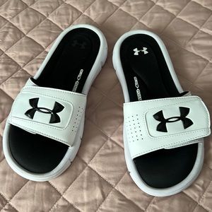 Under armor sandal 4D foam